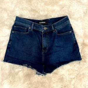 High Waisted Dark Wash Raw Hem Jean Shorts